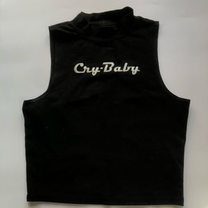 black sleeveless crop top